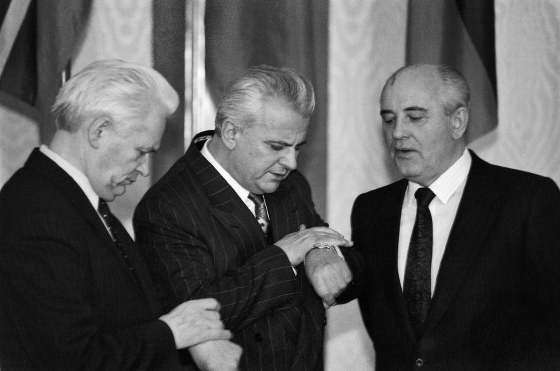 Кравчук осудил Горбачева за распад Советского Союза