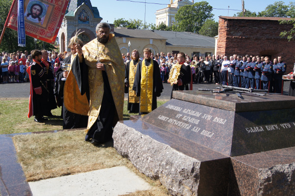 Открытие первого в истории Петербурга памятника морской победе казачества.