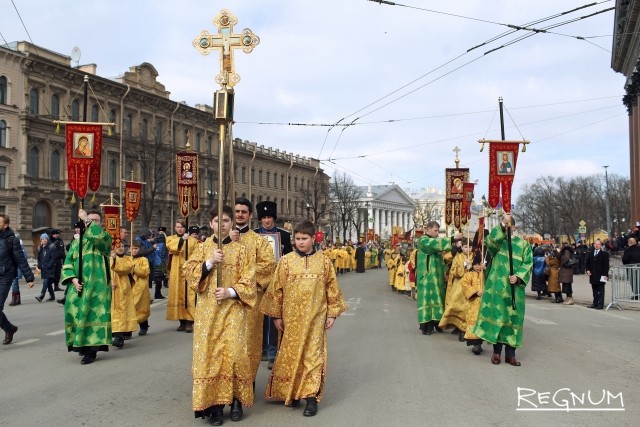 Крестный ход в Вербное воскресенье  