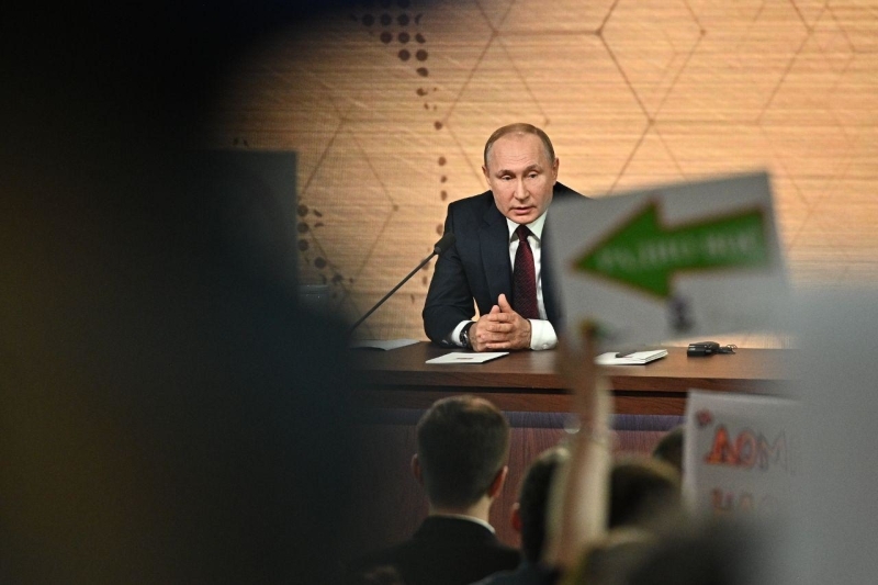 От Чечни к пандемии. Как менялись пресс-конференции Путина два десятилетия