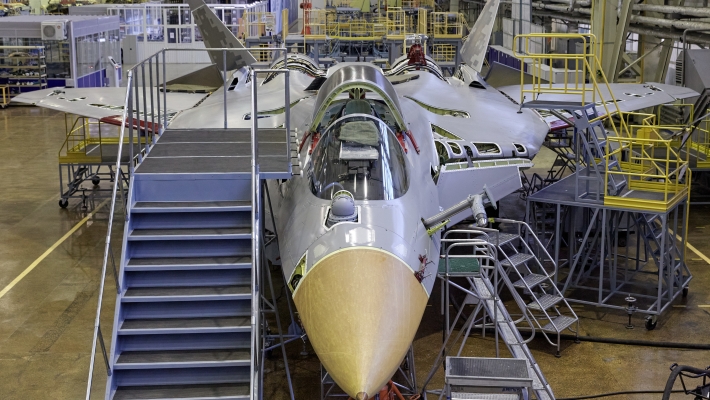ET рассказал о «жесткой конкуренции» Су-57 и J-20
