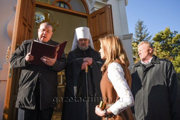 Освящение часовни в честь Царской Семьи и бюста Императора Николая