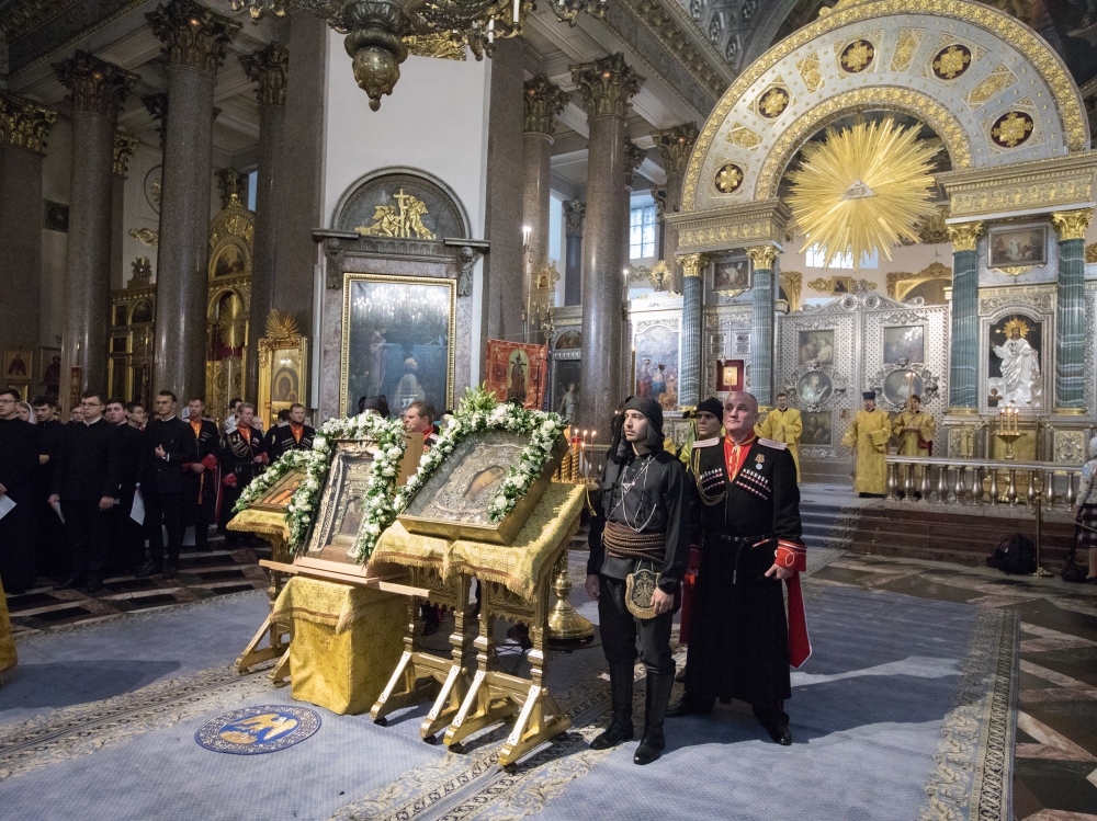 Мощи александра невского в санкт петербурге